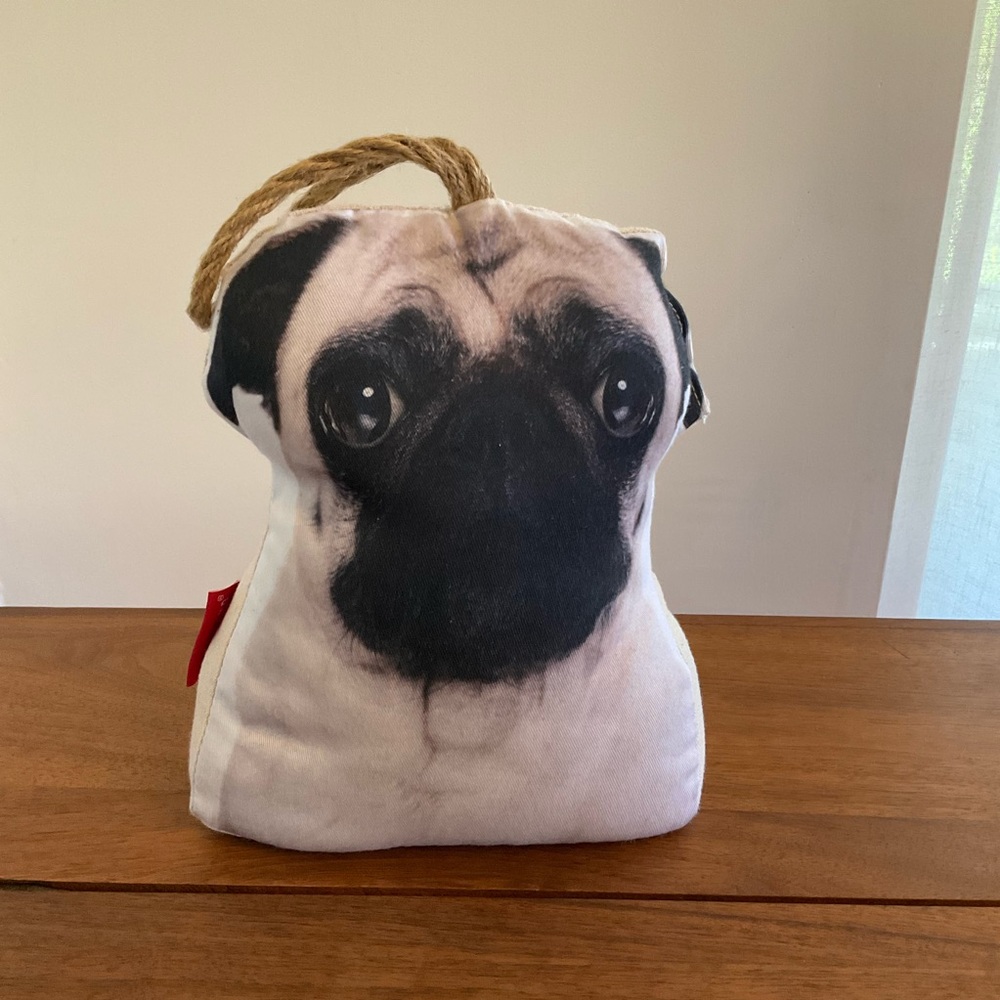Kikkerland Pug Doorstop